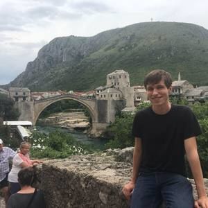 Meet your Posher, Abe